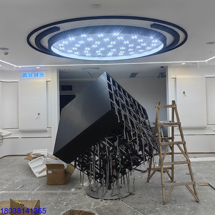 華澤光電HZNV案例：某高技學院綜合樓展廳LED魔方屏異形屏
